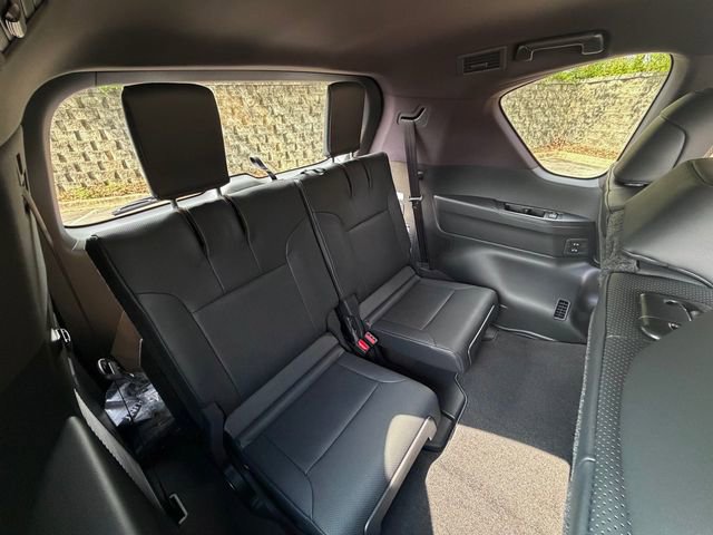 New 2026 Lexus LX 600 4WD w/ Interior Upgrade Package image 32