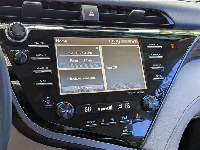 Used 2020 Toyota Camry XLE FWD image 6