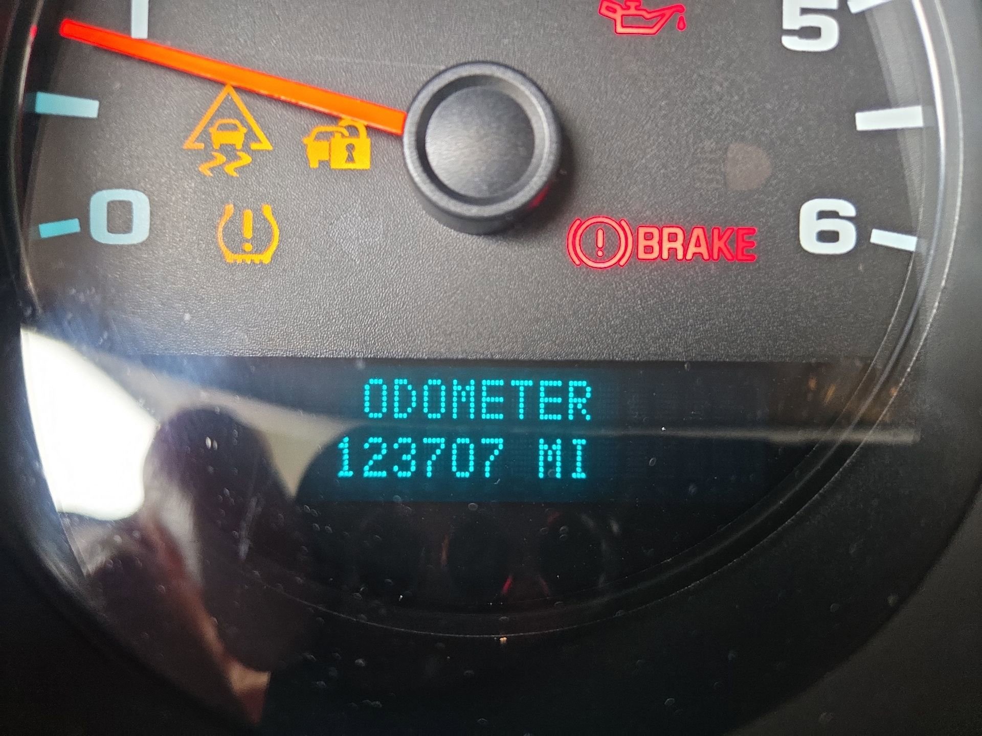 Used 2011 Chevrolet Silverado 1500 W/T RWD image 3