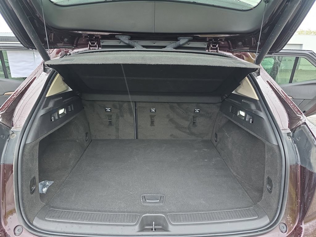 Used 2023 Buick Envision Avenir AWD/4WD image 12
