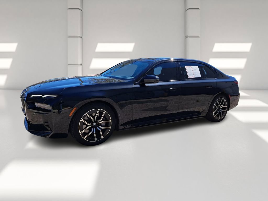 Used 2024 BMW 750e xDrive image 8