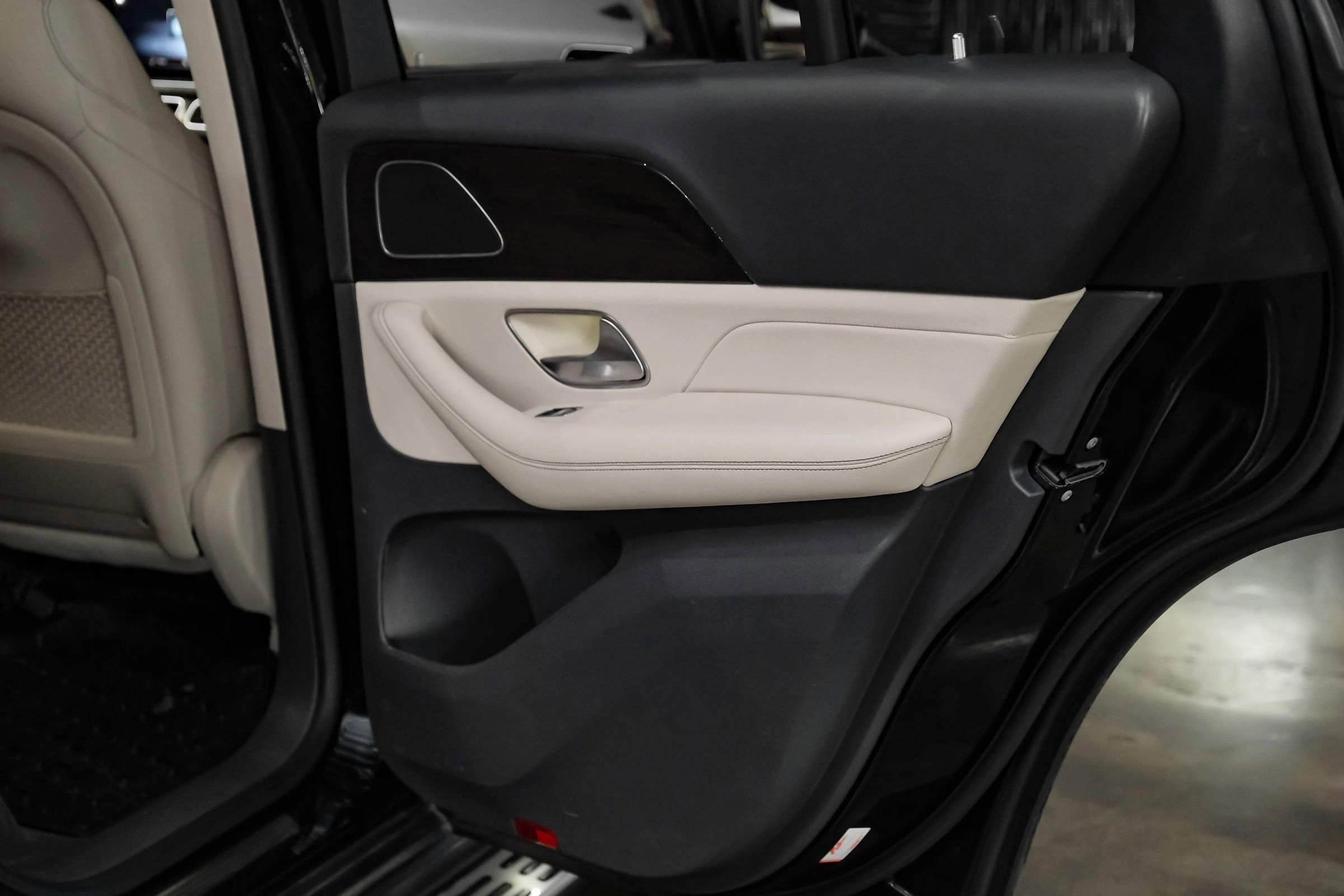 Used 2020 Mercedes-Benz GLE 350 w/ Parking Assist Package image 45