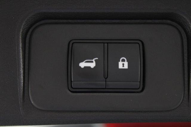 Certified 2026 Nissan Rogue SL FWD image 18