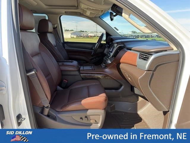 Used 2017 Chevrolet Suburban Premier AWD/4WD image 19