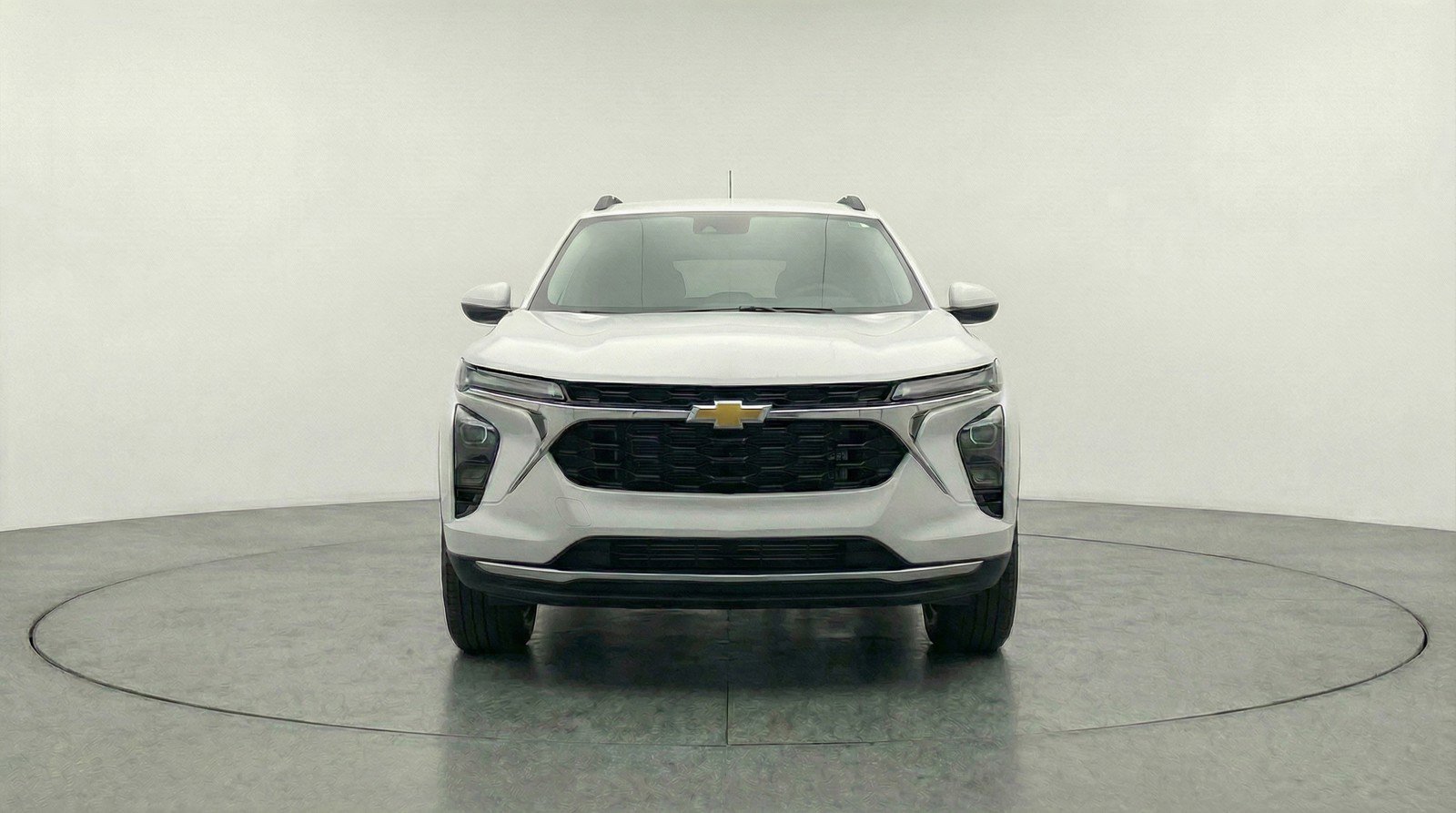 Used 2025 Chevrolet Trax LT w/ LT Convenience Package FWD image 2