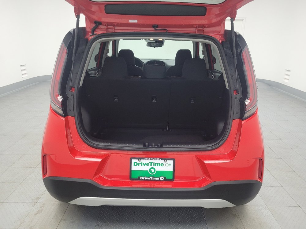 Used 2025 Kia Soul S image 29