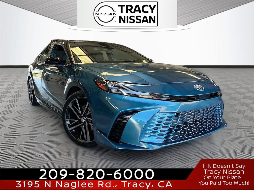 Used 2025 Toyota Camry XSE FWD image 1