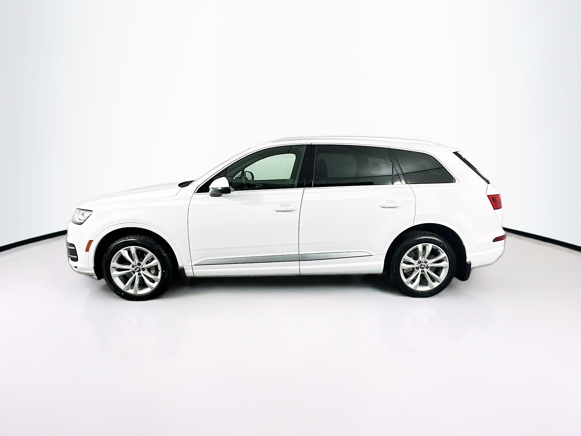 Used 2019 Audi Q7 2.0T Premium w/ Convenience Package image 4