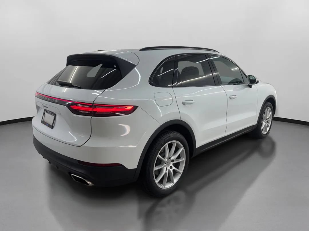 Used 2021 Porsche Cayenne AWD/4WD image 10