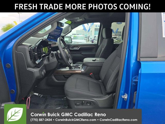 Used 2025 Chevrolet Silverado 1500 LT w/ LPO, Dark Essentials Package image 5