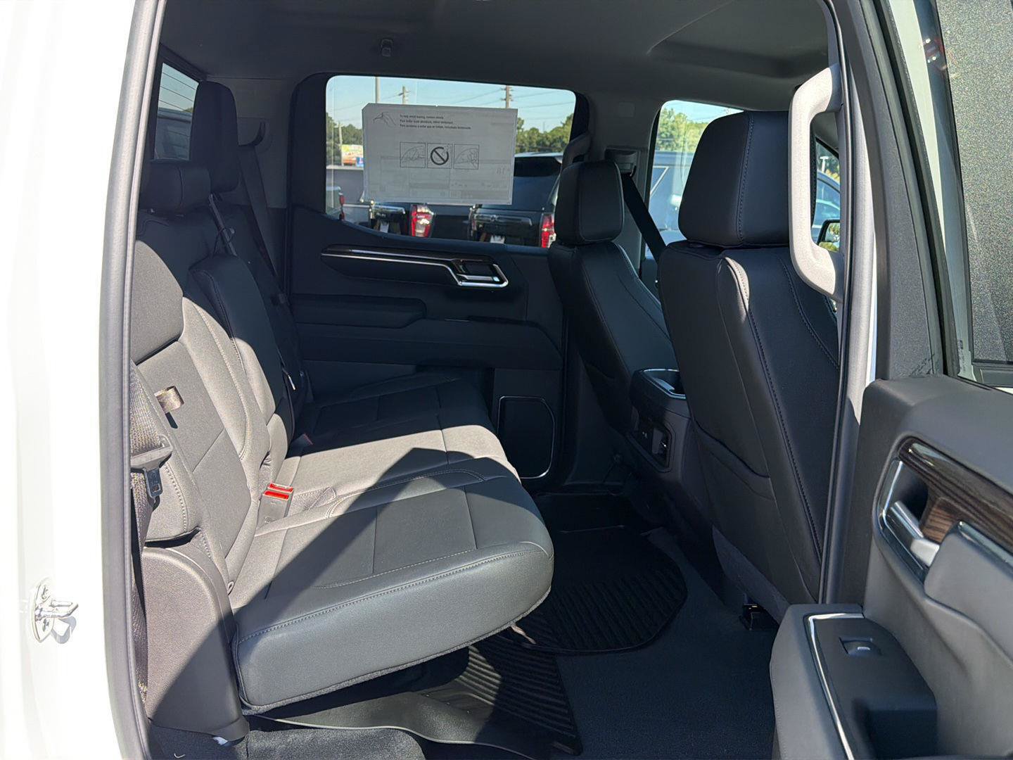 New 2026 Chevrolet Silverado 1500 LT w/ Leather Package RWD image 12