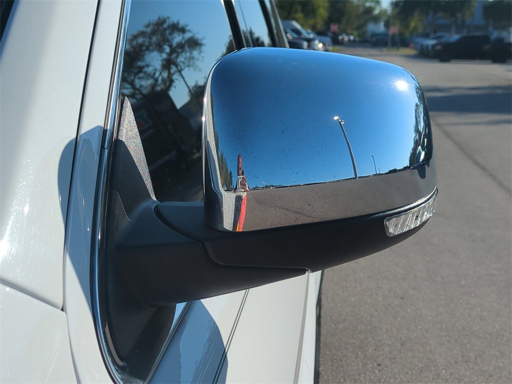 Used 2018 Jeep Grand Cherokee Limited image 13