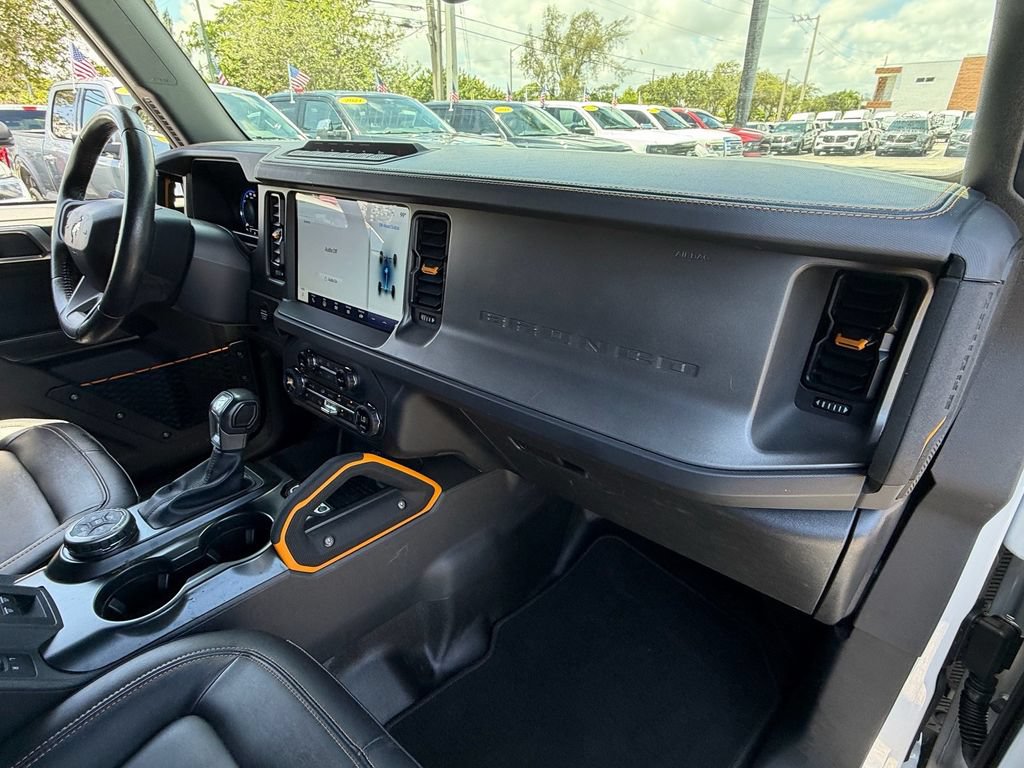 Used 2024 Ford Bronco Badlands AWD/4WD image 17