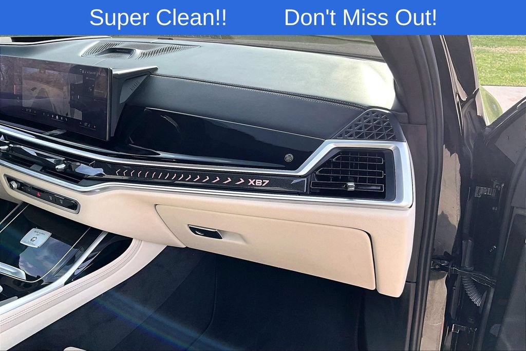 Used 2024 BMW ALPINA XB7 AWD/4WD image 21