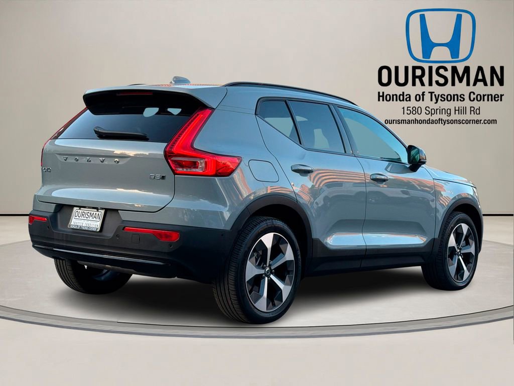 Used 2026 Volvo XC40 B5 Plus w/ Protection Package Premier AWD/4WD image 3