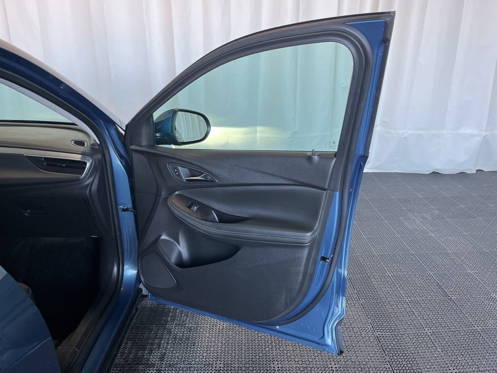 Used 2024 Buick Encore GX Preferred FWD image 16