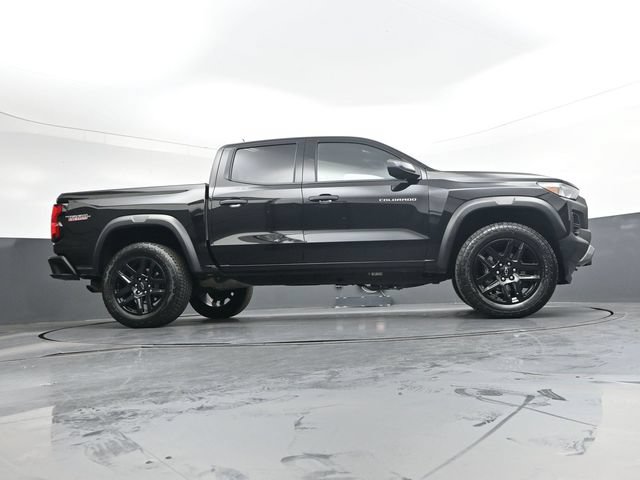 Used 2025 Chevrolet Colorado Trail Boss AWD/4WD image 30