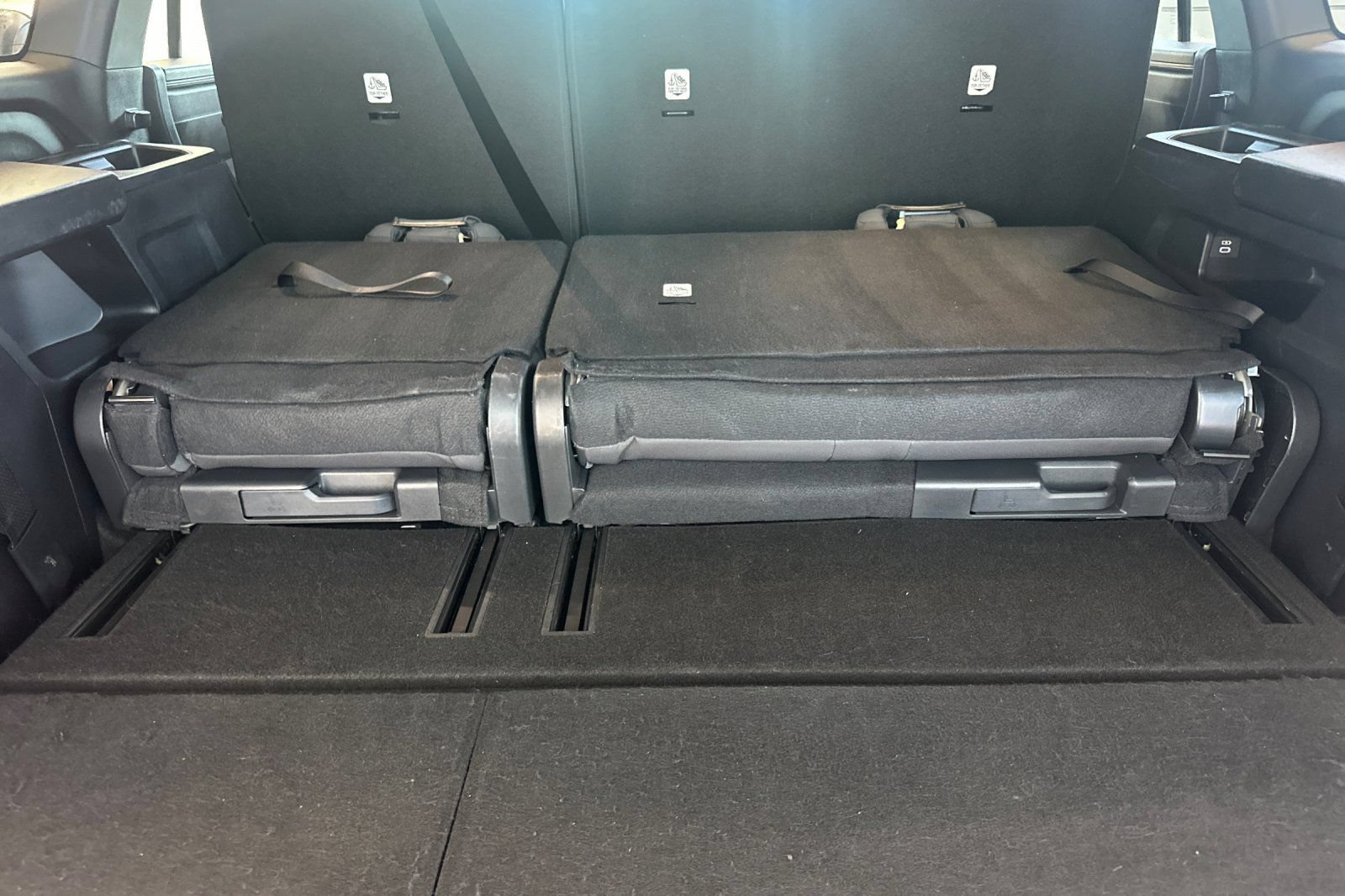 Certified 2025 Toyota Sequoia SR5 AWD/4WD image 19