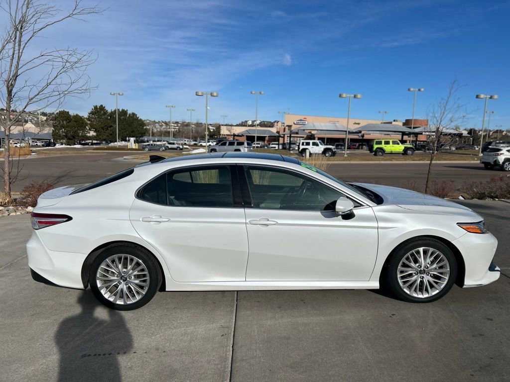 Used 2018 Toyota Camry XLE image 7