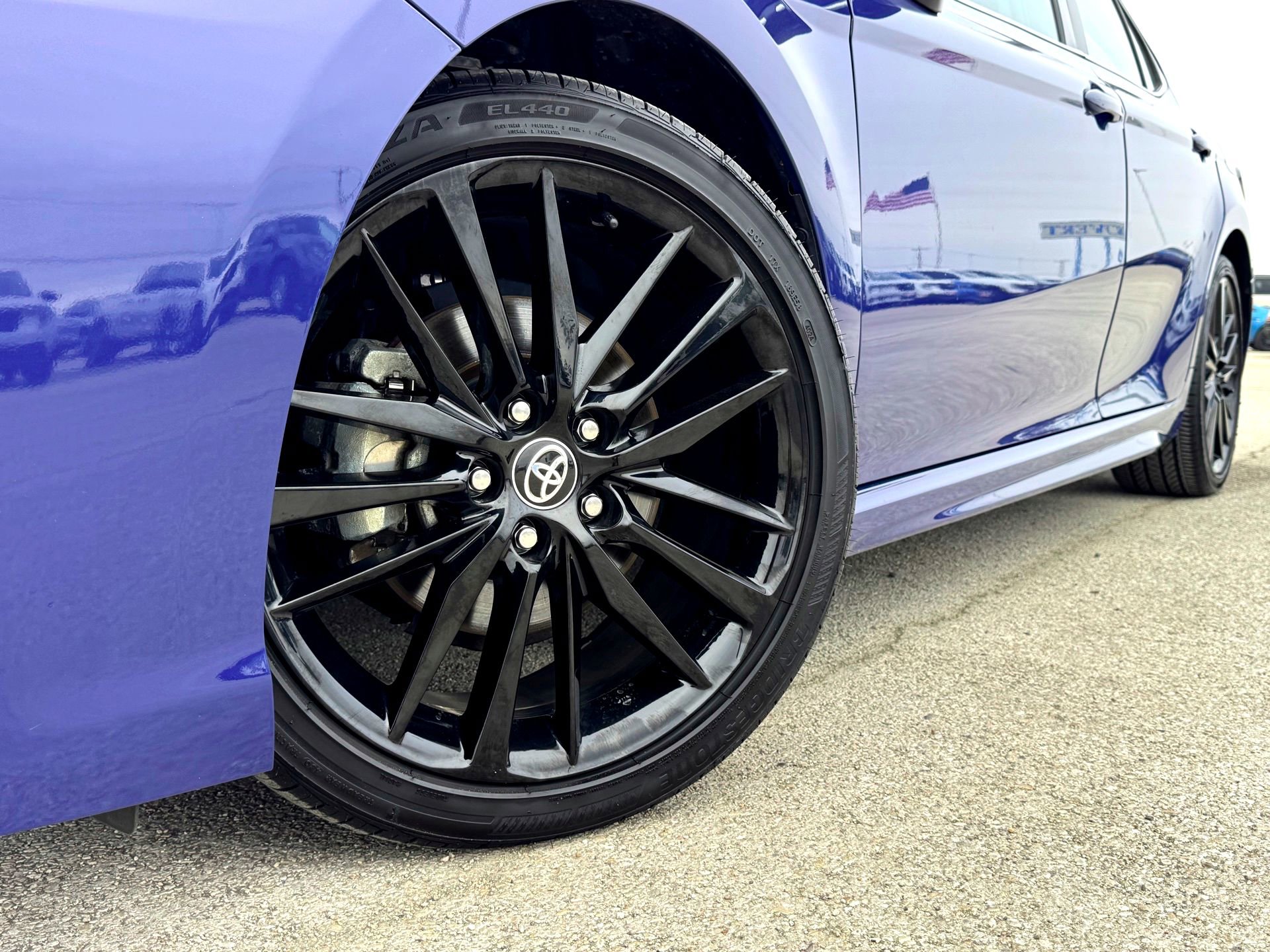 Used 2024 Toyota Camry XSE w/ Navigation Package image 2