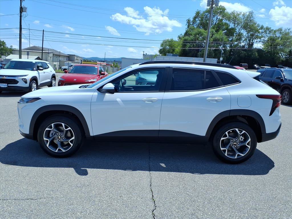 New 2026 Chevrolet Trax LT FWD image 6