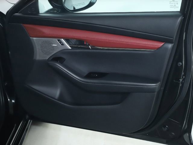 Used 2025 MAZDA MAZDA3 Hatchback w/Premium Plus Pkg image 39