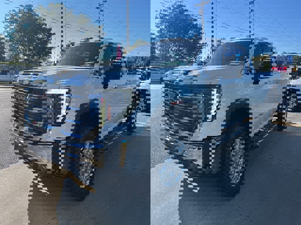 Used 2024 GMC Sierra 2500 SLT image 4