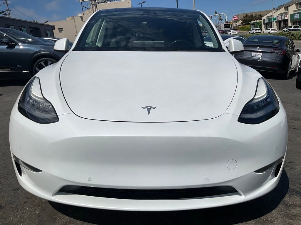 Used 2021 Tesla Model Y Long Range image 96