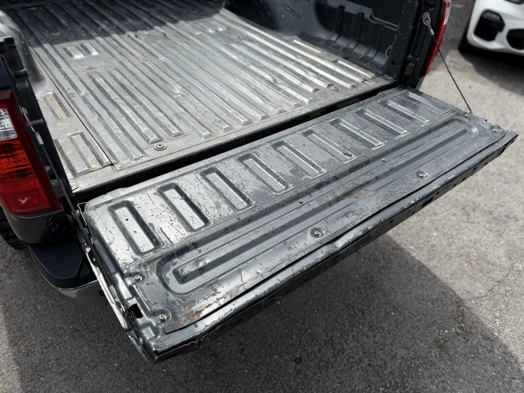 Used 2016 Ford F350 XLT w/ XLT Premium Package AWD/4WD image 17