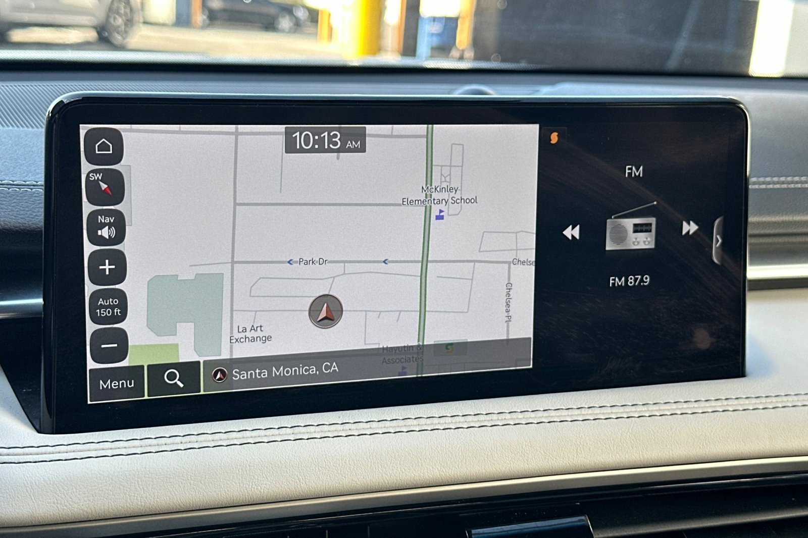 Used 2025 Genesis G70 2.5T image 19