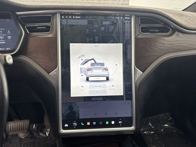 Used 2016 Tesla Model X 90D image 17