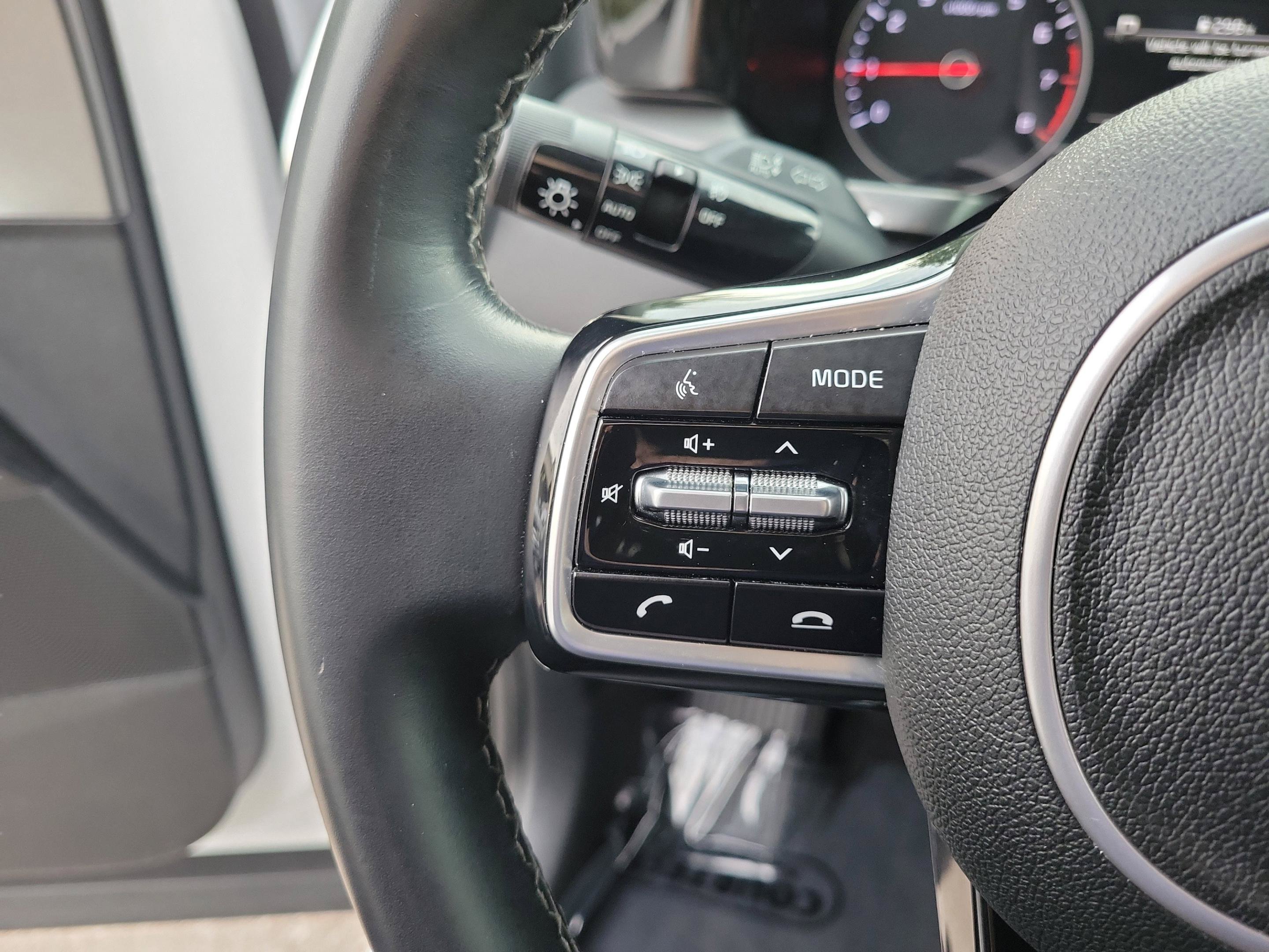 Certified 2021 Kia Sorento SX FWD image 26