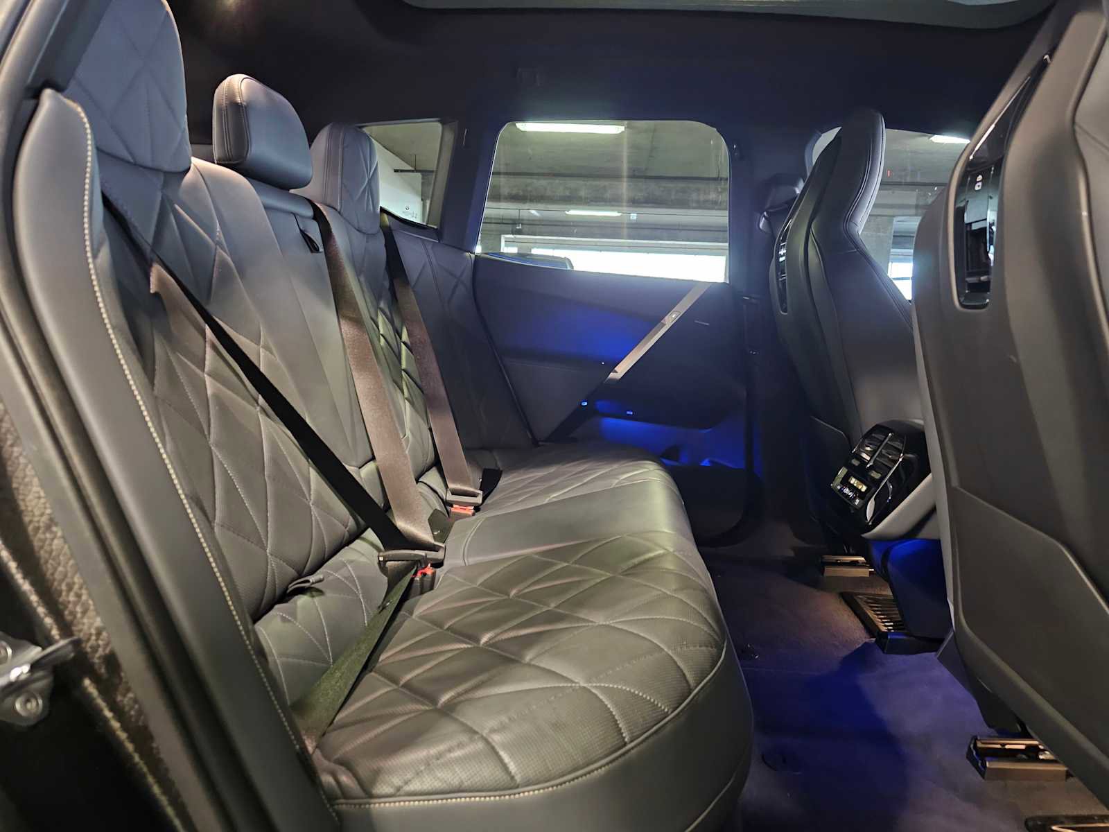 Used 2024 BMW iX xDrive50 w/ Premium Package image 36