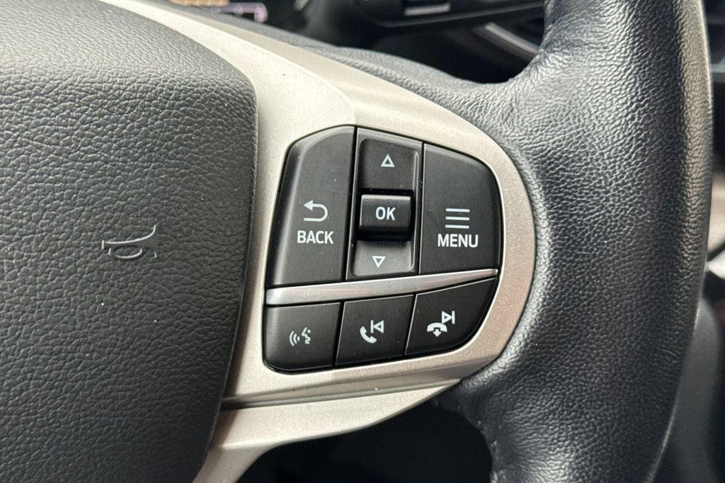 Used 2022 Ford Explorer Limited w/ Equipment Group 301A AWD/4WD image 32