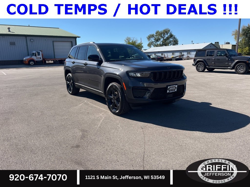 New 2025 Jeep Grand Cherokee Altitude image 6