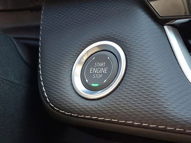 New 2026 Chevrolet Equinox LT w/ Safety and Technology Package FWD image 14