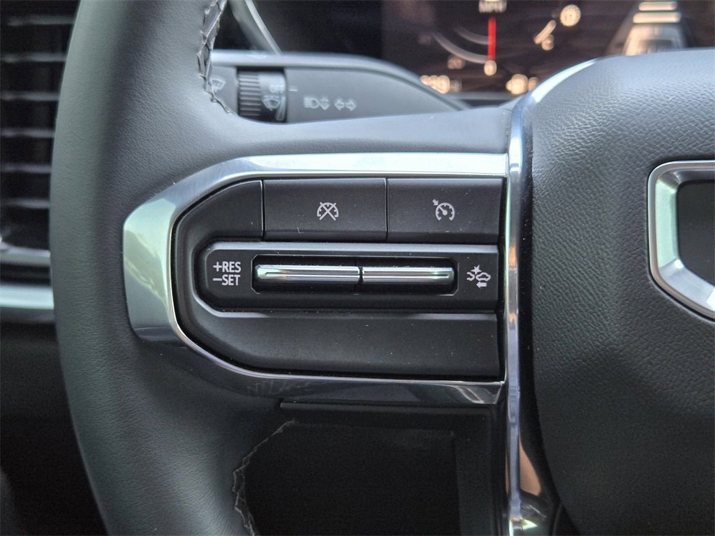 Used 2024 GMC Canyon Elevation image 28