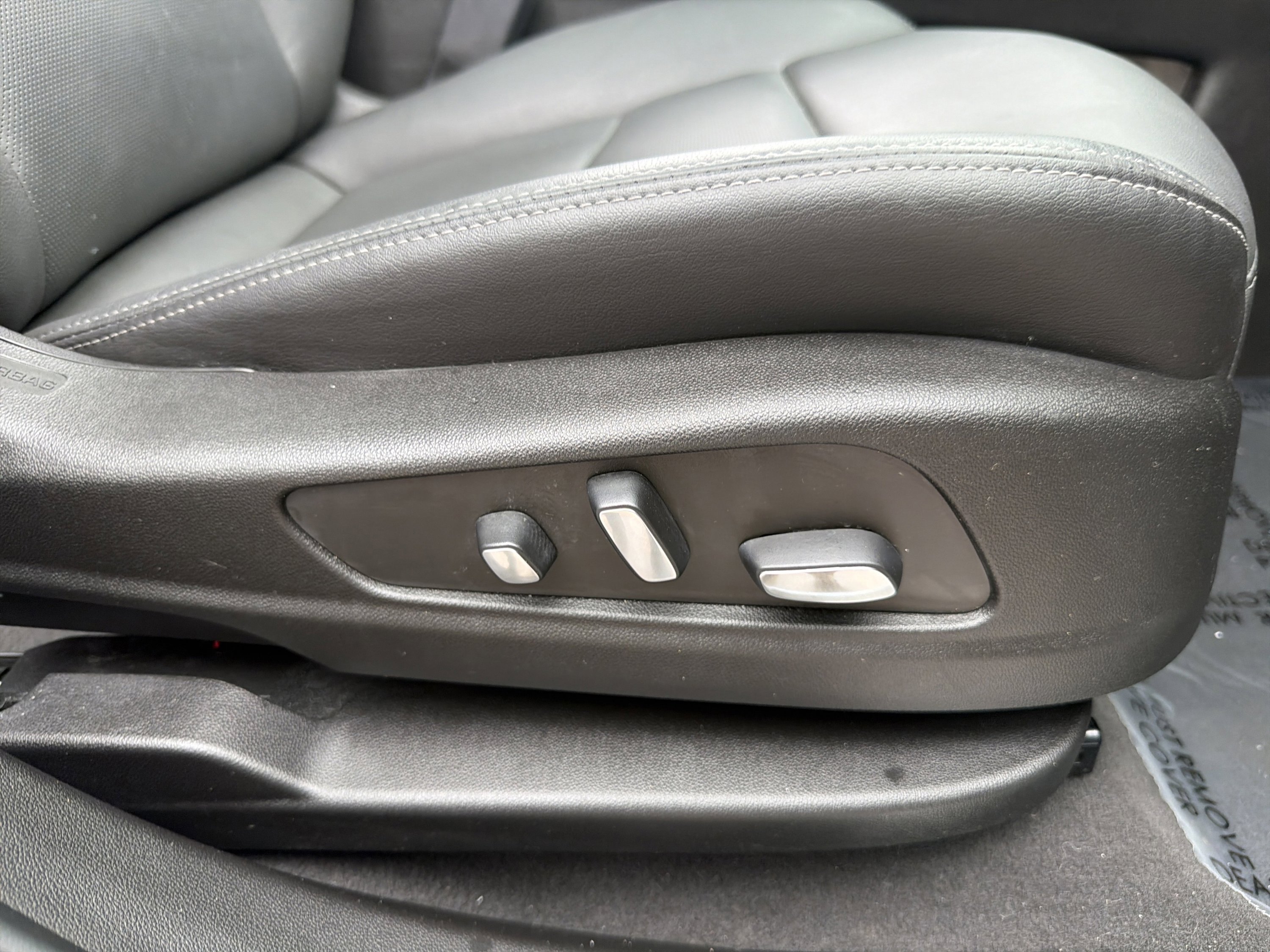Used 2024 Cadillac XT5 Premium Luxury image 44