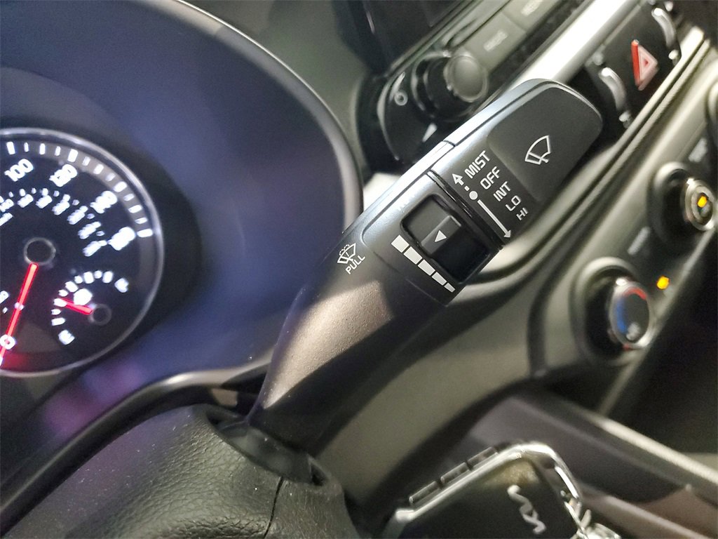 Certified 2022 Kia Forte LXS w/ LXS Technology Package image 27