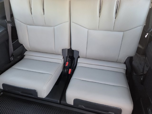 Used 2025 Toyota 4Runner SR5 AWD/4WD image 24