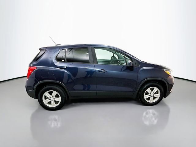 Used 2019 Chevrolet Trax LS w/ Tint and Cruise Package FWD image 10