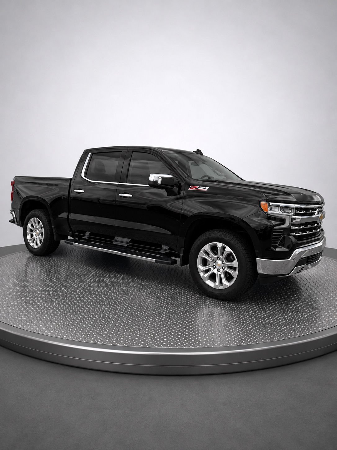 Used 2025 Chevrolet Silverado 1500 LTZ w/ LTZ Premium Package AWD/4WD image 5