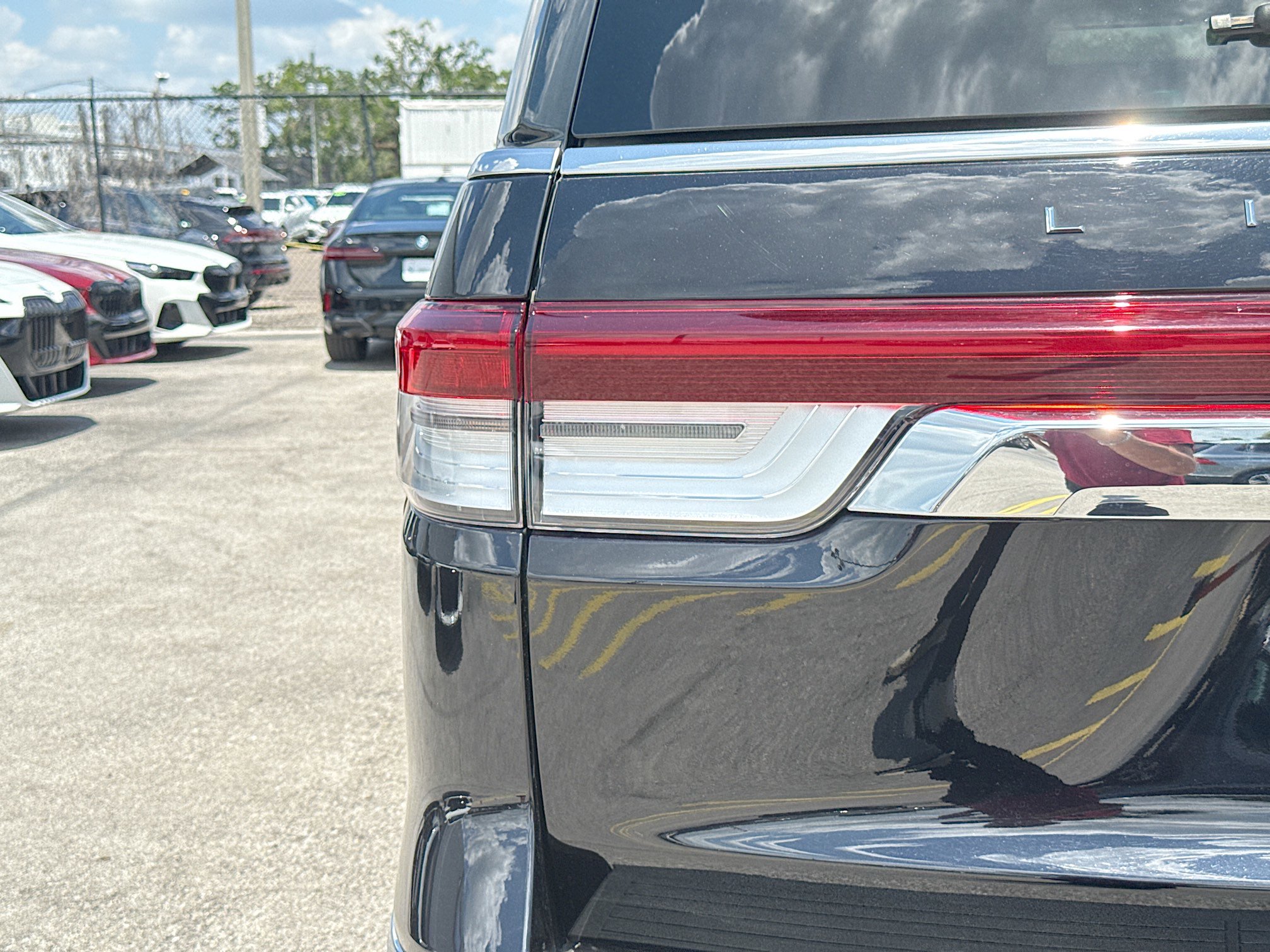 Used 2023 Lincoln Navigator L Reserve AWD/4WD image 10