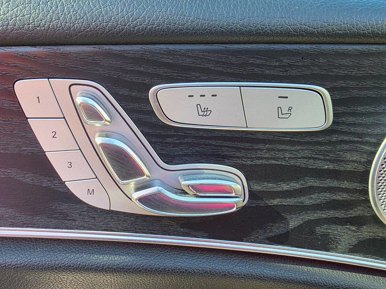 Used 2017 Mercedes-Benz E 300 image 11