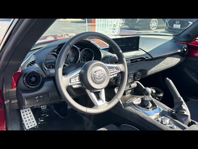 New 2026 MAZDA MX-5 Miata Club w/ Interior Package RWD image 21
