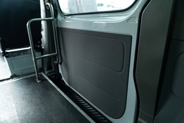 Used 2017 Mercedes-Benz Sprinter 3500 image 31