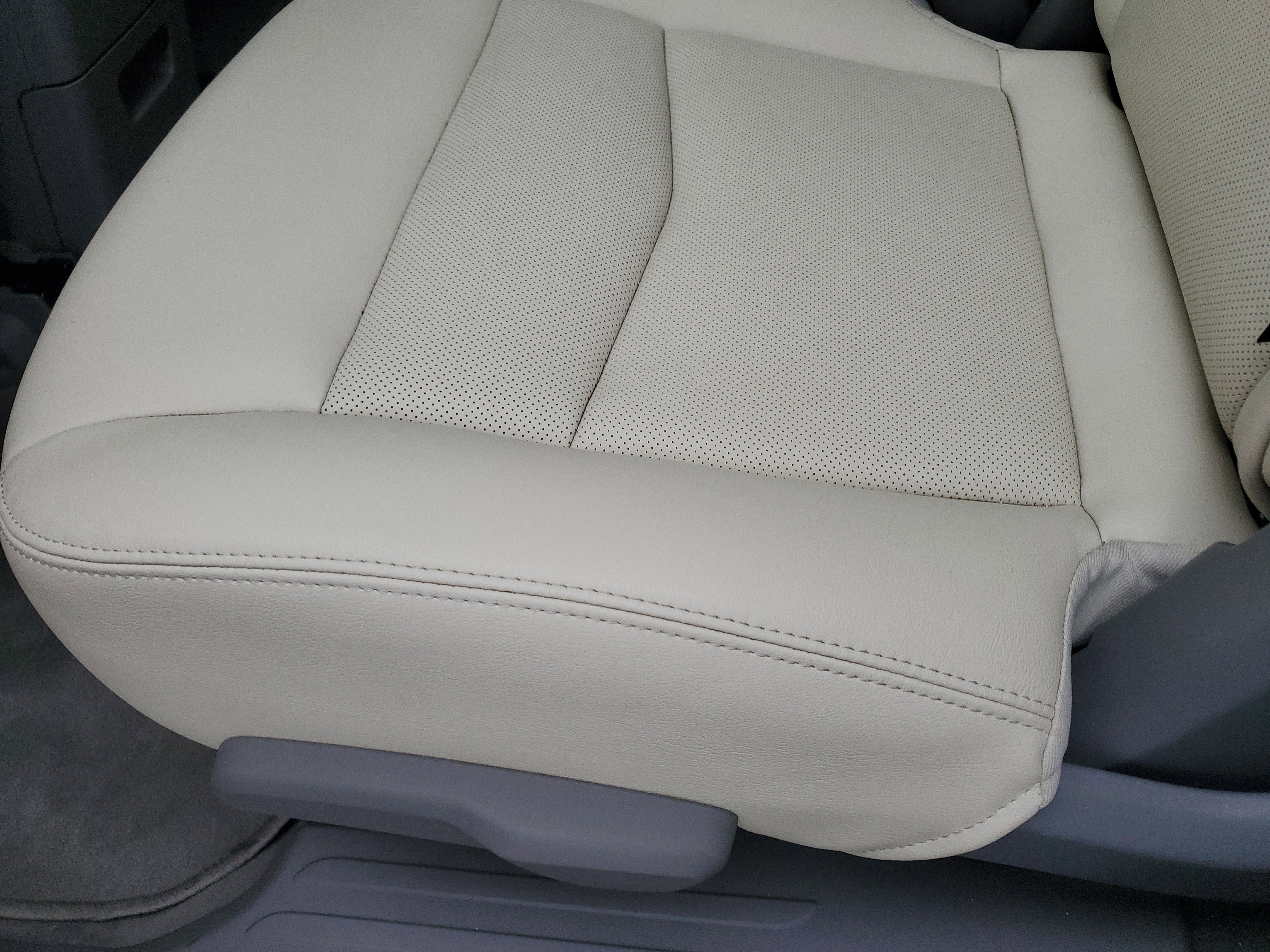 Used 2023 Cadillac XT6 Premium Luxury image 12