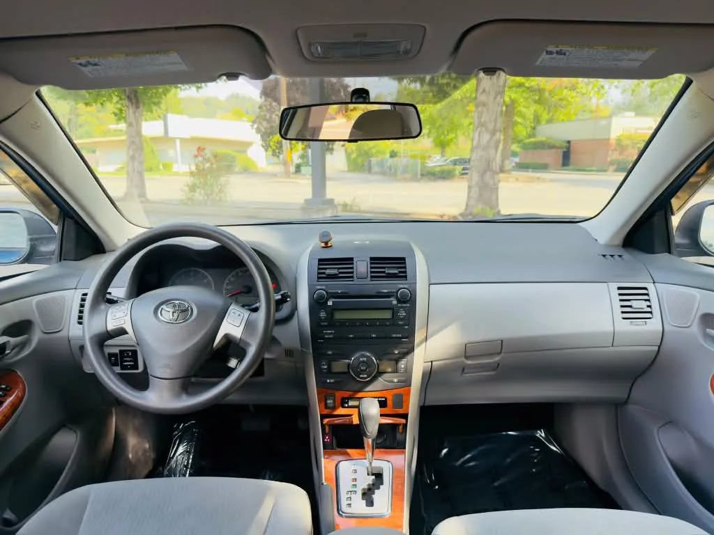 Used 2010 Toyota Corolla XLE FWD image 13