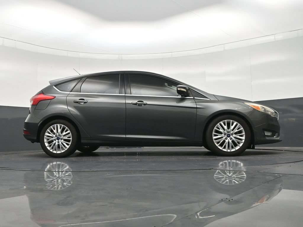 Used 2018 Ford Focus Titanium FWD image 28