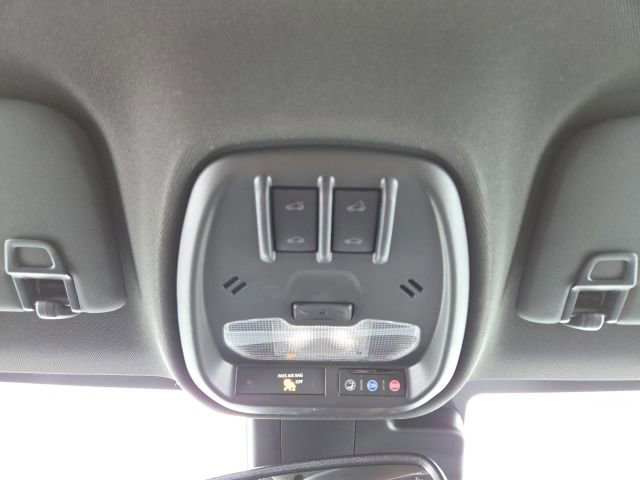 Used 2025 Buick Envista Avenir image 61